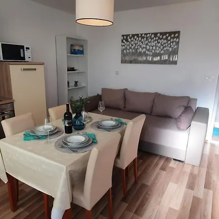 Lonza Apartmán Mlini