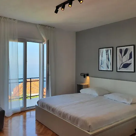 Apartament Lonza