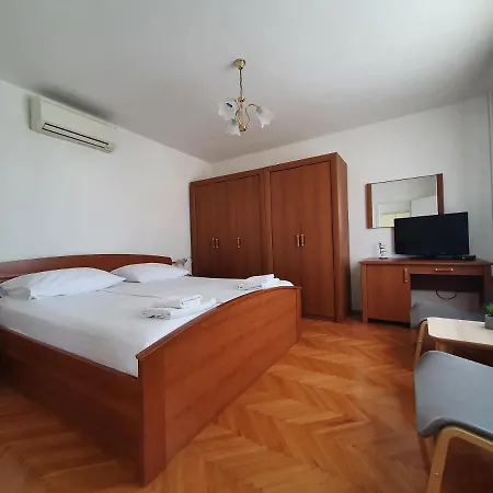 Apartament Lonza