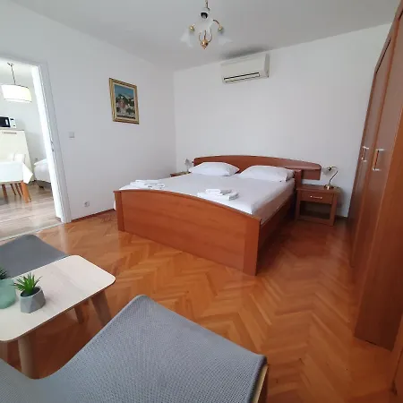 Lonza Apartament