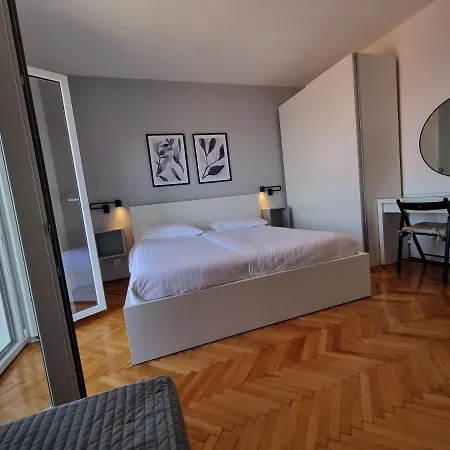Apartament Lonza