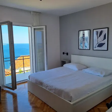 Apartament Lonza *